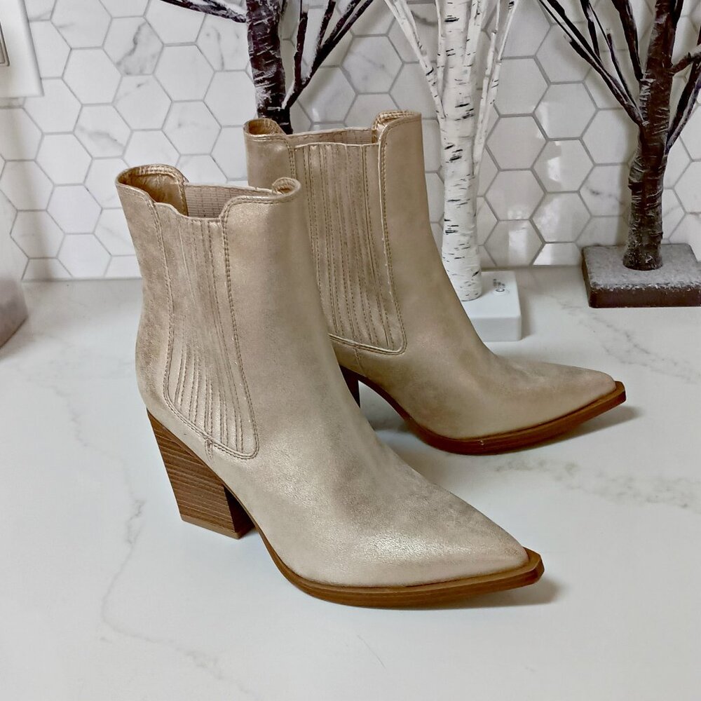 NEW! MIA PRAIRIE GOLD ANKLE BOOTS
